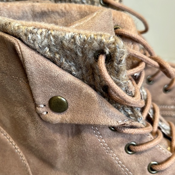 Rock Candy lace up boots, size 10 light brown - Picture 7 of 9